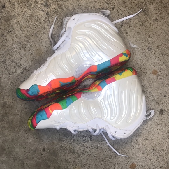 Nike Foamposite Fruity Pebbles gs 4y or 5.5 - Picture 3 of 5